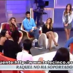 Pretendienta en Tele5, mas cachonda que nunca en FAKings. Así empieza la historia en el porno de Raquel Adam