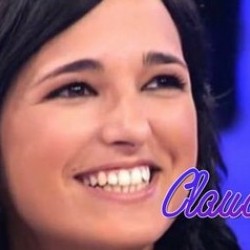 Claudia, nueva chica MYHYV se apunta a follar con famosos. Pillada en toda regla y polvazo a esta tetona